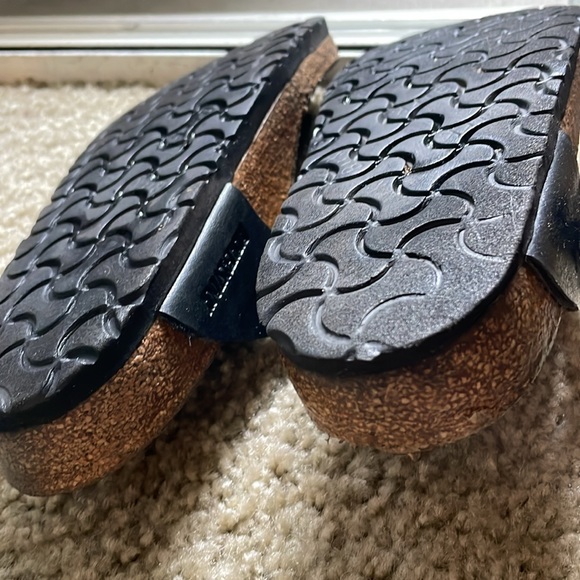 Black Birkenstocks. Size 39 narrow Gizeh - Picture 4 of 4
